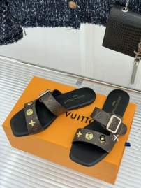 Picture of Louis Vuitton Slippers _SKULVsz35-40JX0603456